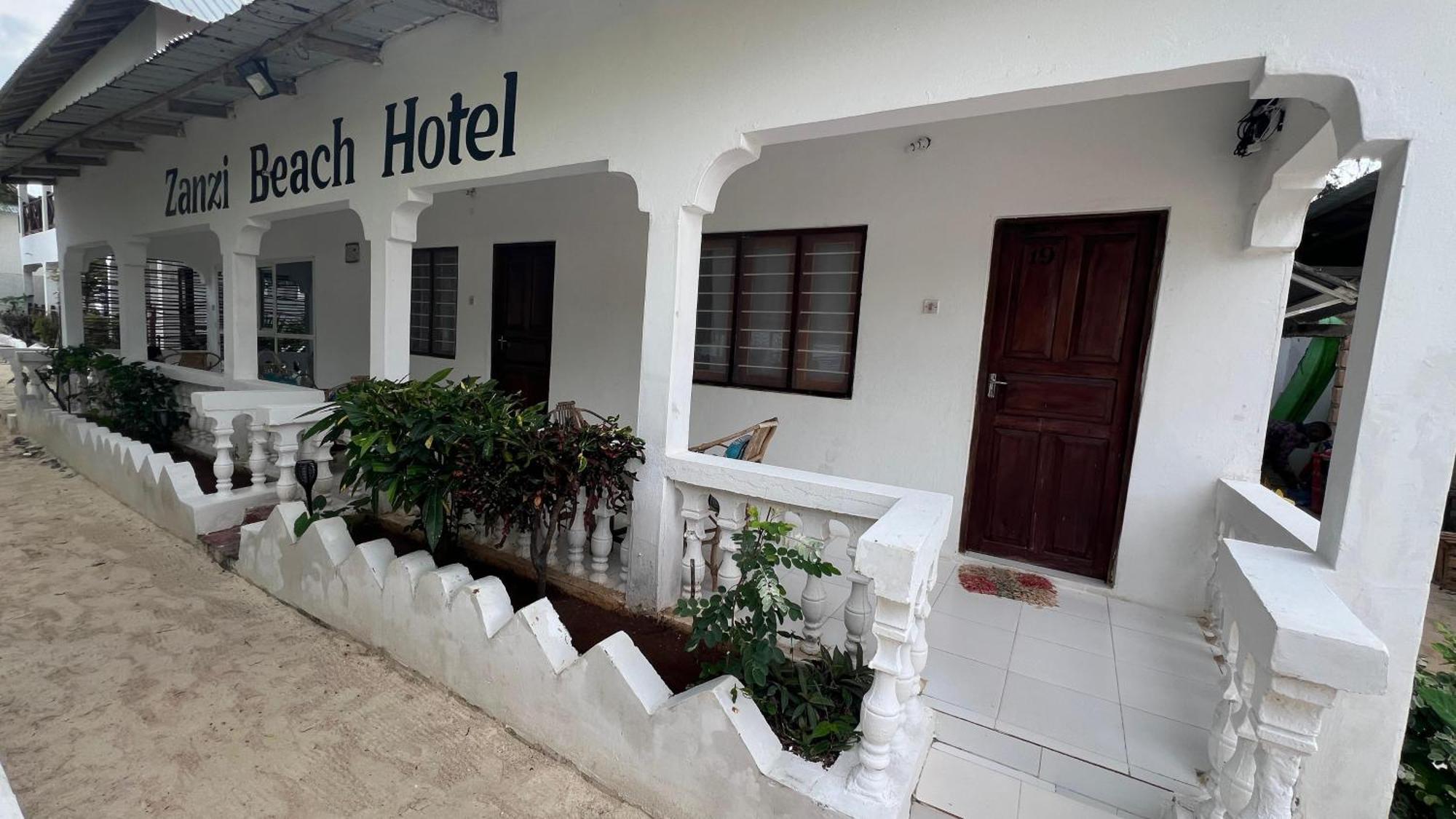 Zanzi Hotel